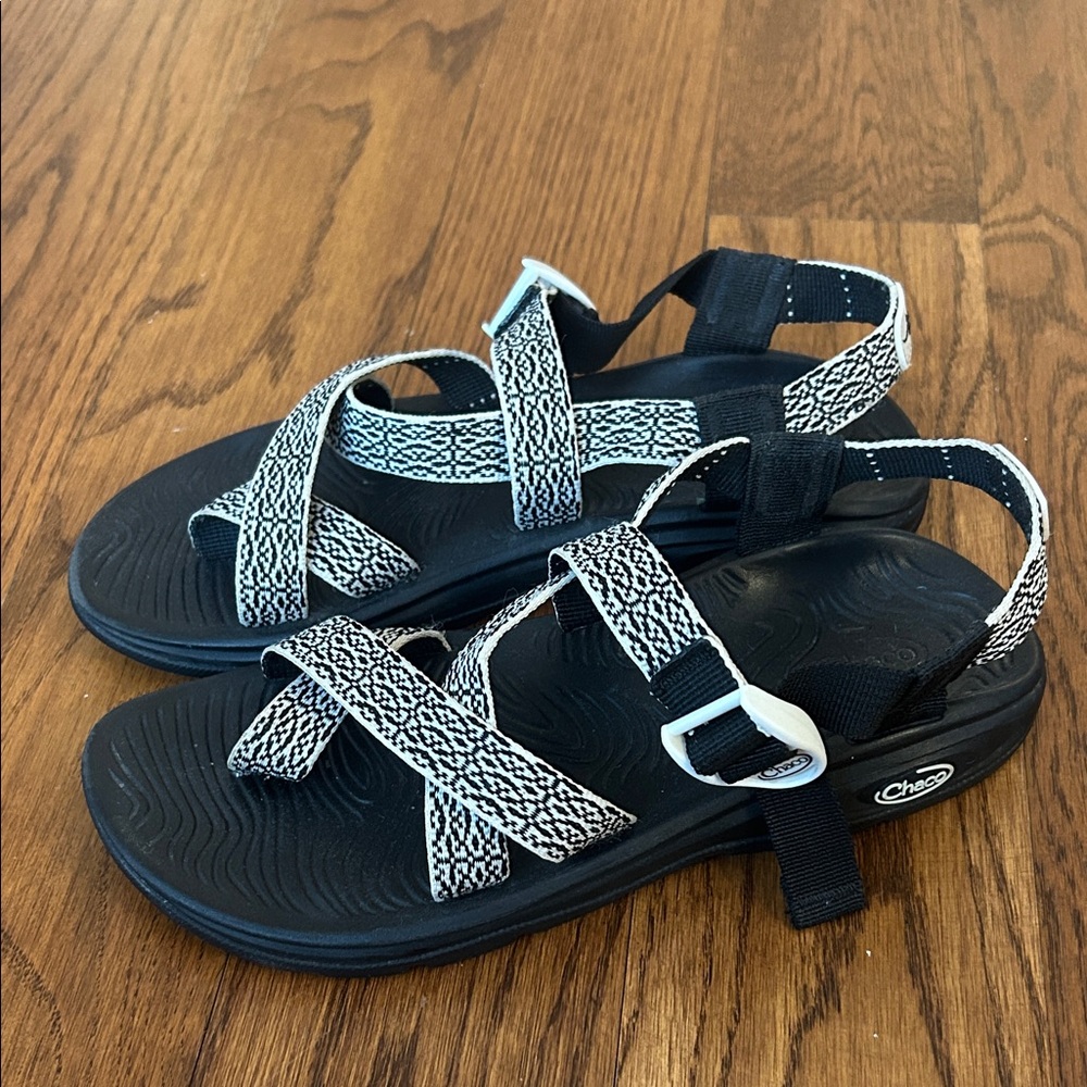 Chaco Womens Sandals with Black and White Pattern